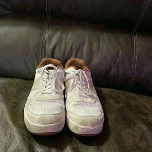 Old‎ navy shoes sz11